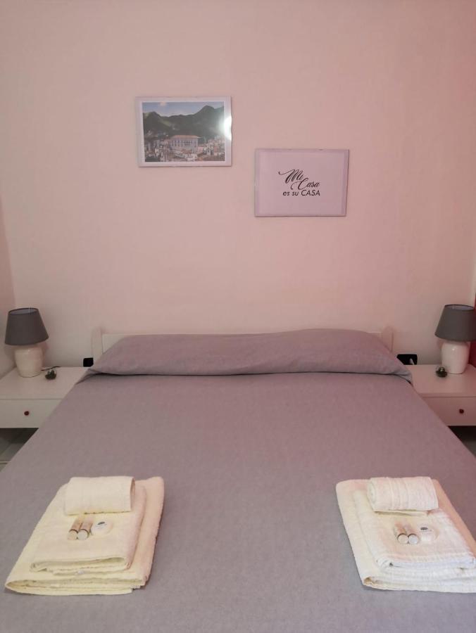 Monolocale Nel Centro Storico Bed and Breakfast Aieta Eksteriør billede